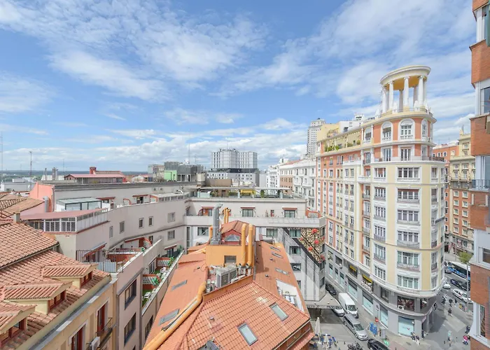 Gran Via Capitals By Monaro*****
