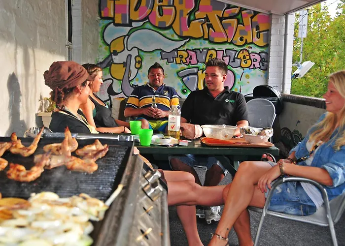 Travellers Inn Backpackers