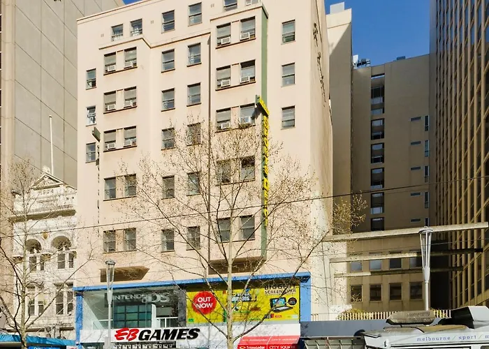 Cheap hotel: City Square Motel