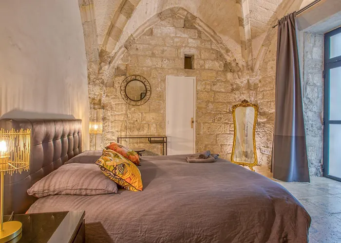 Appartement: Chapelle du Miracle