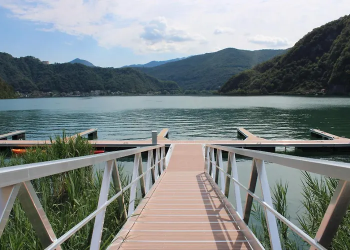 Yachting Residence - Private Dock, Lake Access & Spa