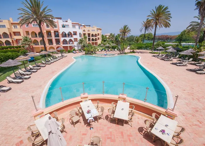 Hotel com parque aquático: Jardim Da Meia Praia Resort