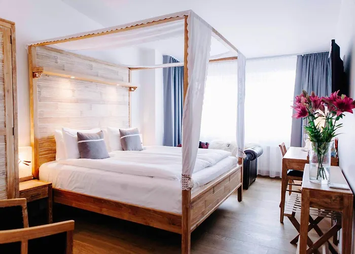 4-Sterne-Hotel: Hotel Eyja