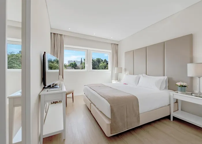  Lisboa Central Park Suites & Studios