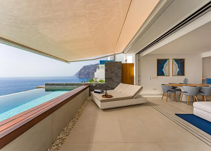 Aquasuites Luxury Penthouse A01