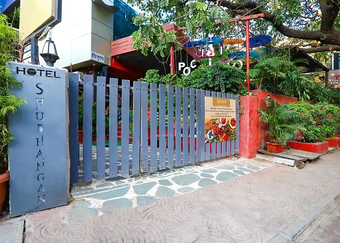 Self catering: Fabhotel Shubhangan - Nr Bandra