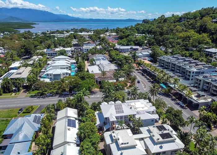 Port Douglas Apartments - Adults Only Oasis