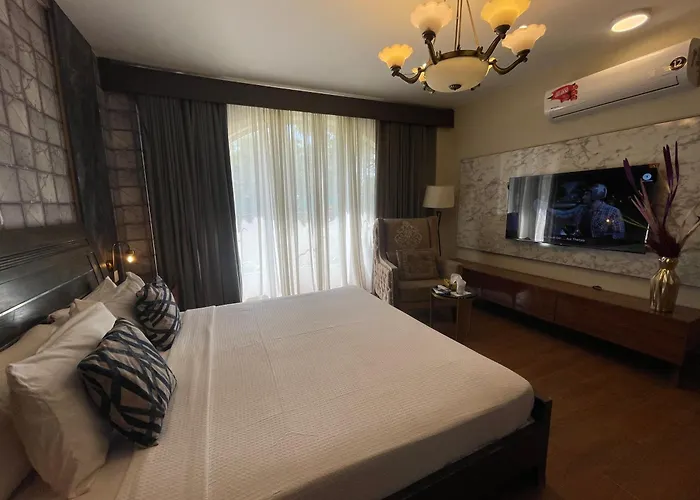 The Life Style Lodges Opp Centaurus Mall