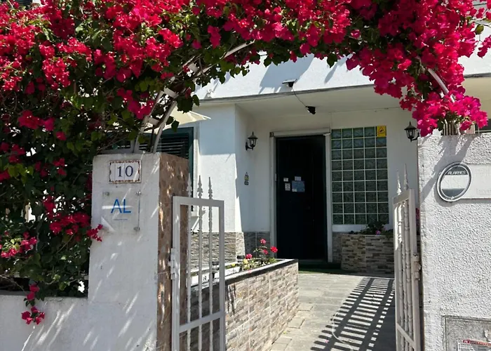 Family Hotel: Bing Garden Guesthouse