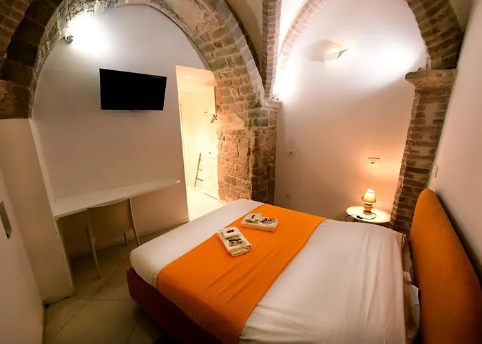 Little Italy Hostel Ex Chiesa S Donato