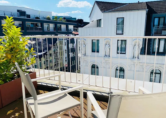 Victoria City And Koe Apartments