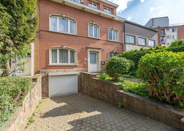 Casa de férias: La Louve - Big Place & Garden - Parking Gratuit