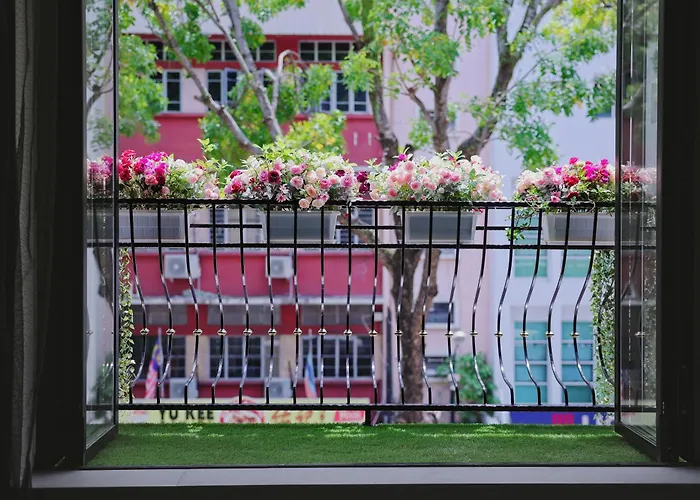 Central hotel: The Jesselton Hotel