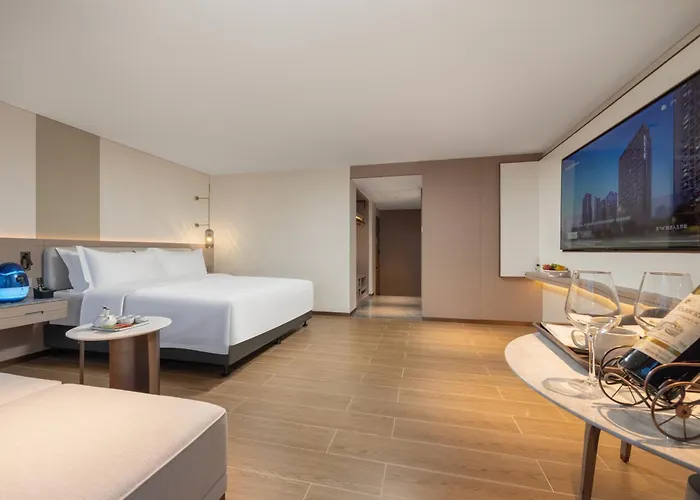 Sunflower Hotel &Residence, Futian Port Branch