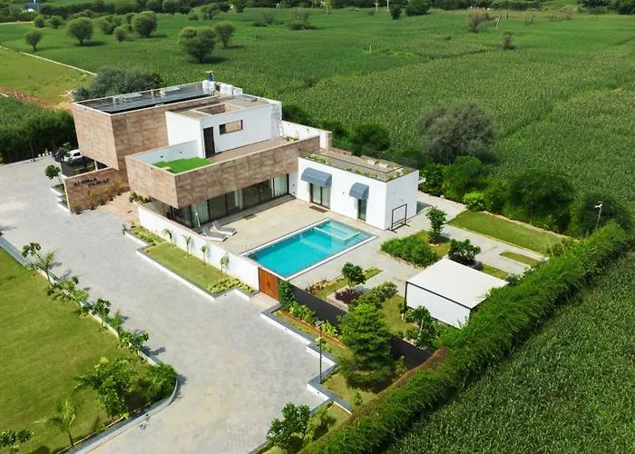 Saffronstays Ambika Farms