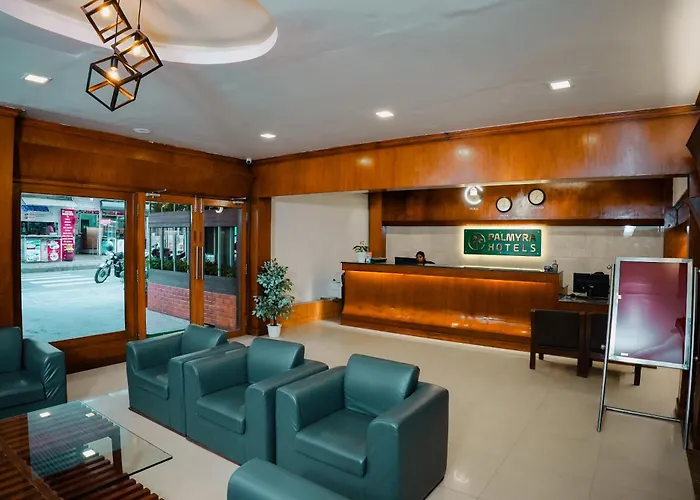 Hotel Palmyra Grand Inn - Kochi