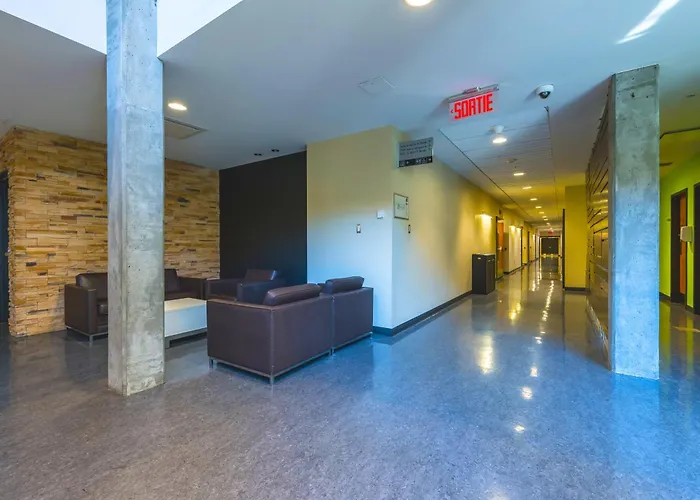 Apartment: Residences Universite Du Quebec