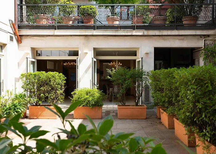 La Castellana Loft Hotel