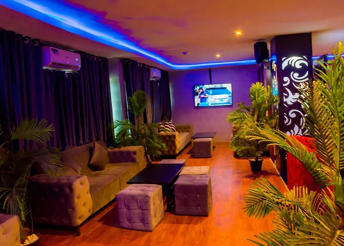 Cheap hotels House10 Luxury And Suites