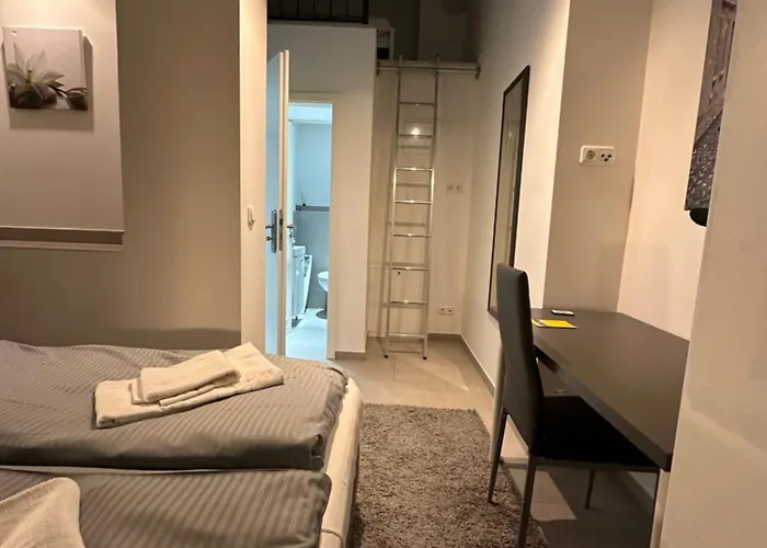 Estelada Boarding Houses - Bogenhausen