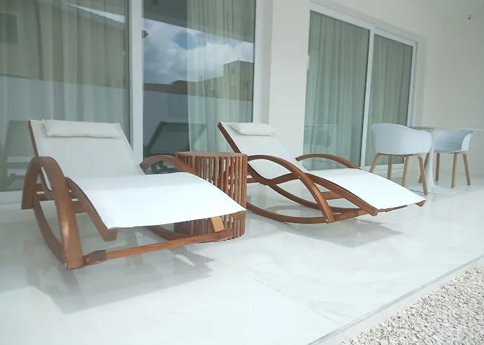 Smart Luxury Suites & Apartments