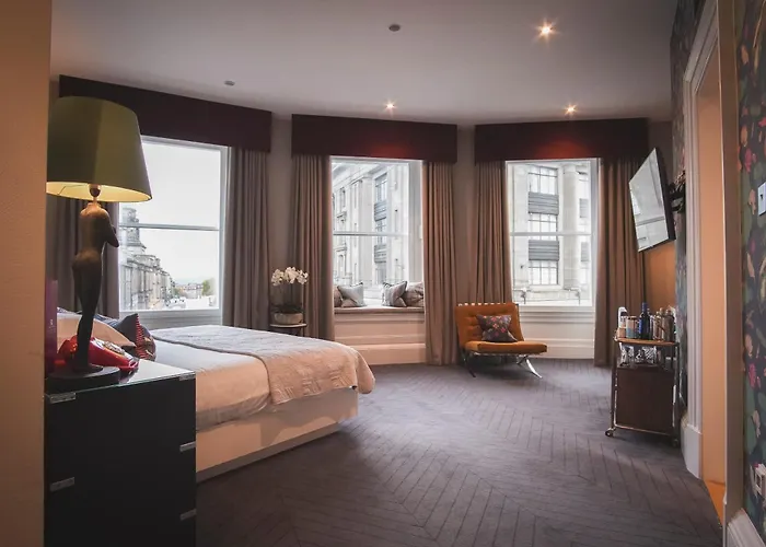 Hotel: The Rutland Hotel & Apartments
