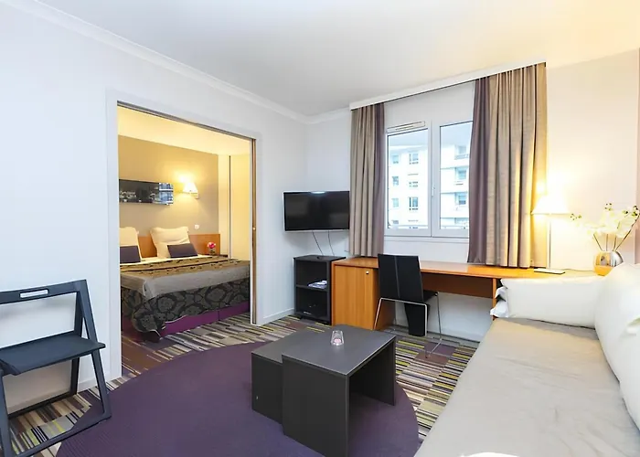 Appartement 2P avec Terrasse Paris La Défense -Dans Aparthotel
