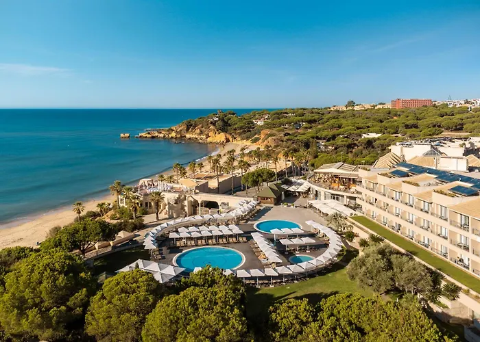 Huisdiervriendelijk hotel: Grande Real Santa Eulalia Resort&Hotel Spa