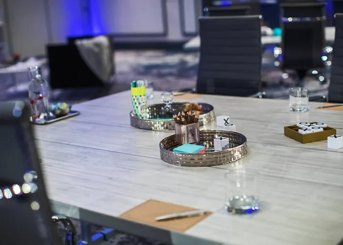 Resort: Renaissance Chicago Downtown Hotel