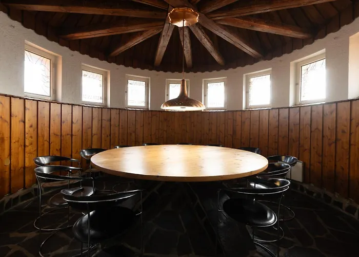 Resort: Home Hotel Jugend