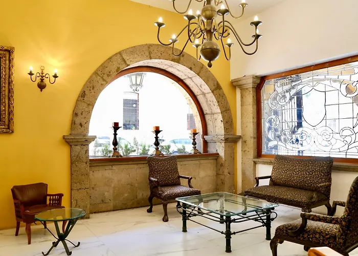 Hotel De Mendoza