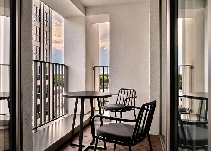 Hotel 4 estrelas: Radisson RED Hotel&Radisson RED Apartments, Kraków