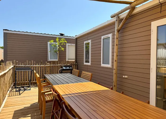 Hôtel accueillant les animaux: Camping La Clape Village
