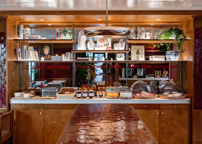 Cheap hotel: Hotel La Conversation