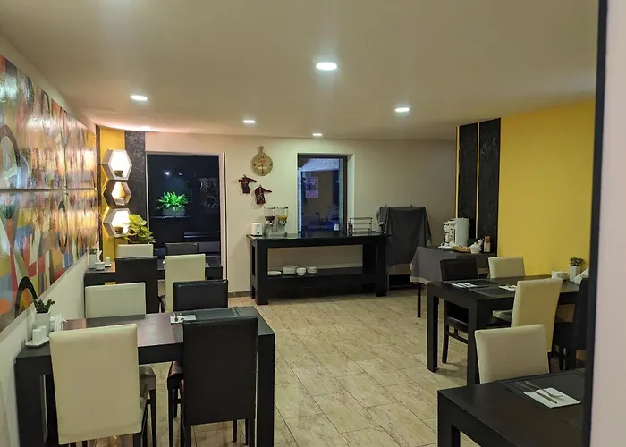 Pet Friendly hotel: Sani Hotel