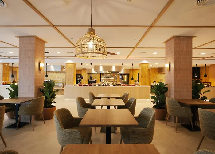 Alquiler de vacaciones: Caramelo Marina Calan Bosch - Adults Only