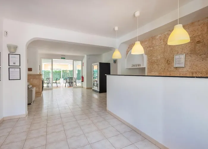 Hotel con tenis: Flor Amistad