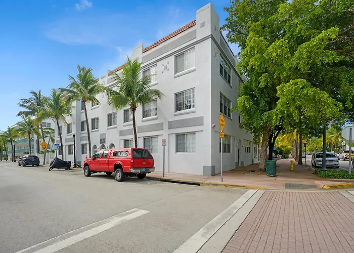 Sage On Ocean Drive Apartments