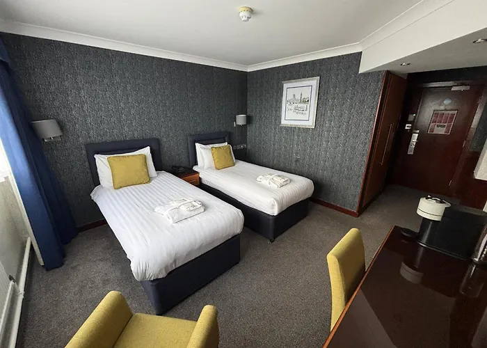 Cheap hotels Liner At Liverpool