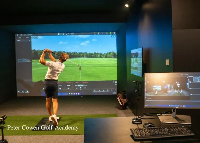 Hotel with Tennis: Park Hyatt Dubai