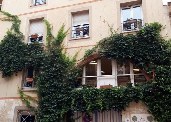  La Petite Auberge De Saint-Sernin