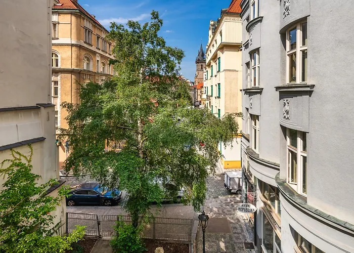 Golden Angel Suites By Adrez