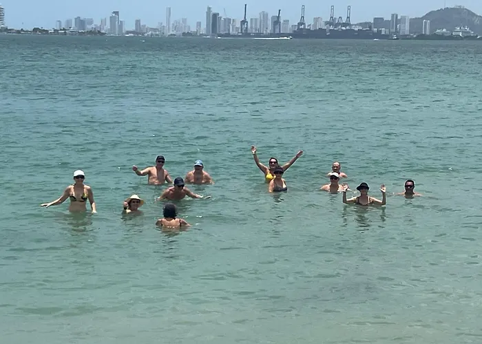 Hotel near College: Mira Mira Beach