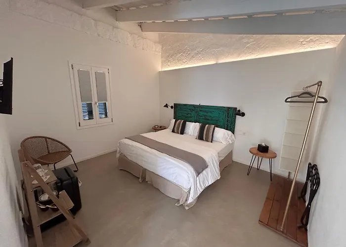 Smoix Hotel