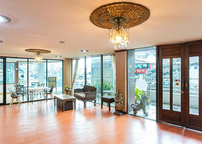 Sk Boutique Mahanakhon