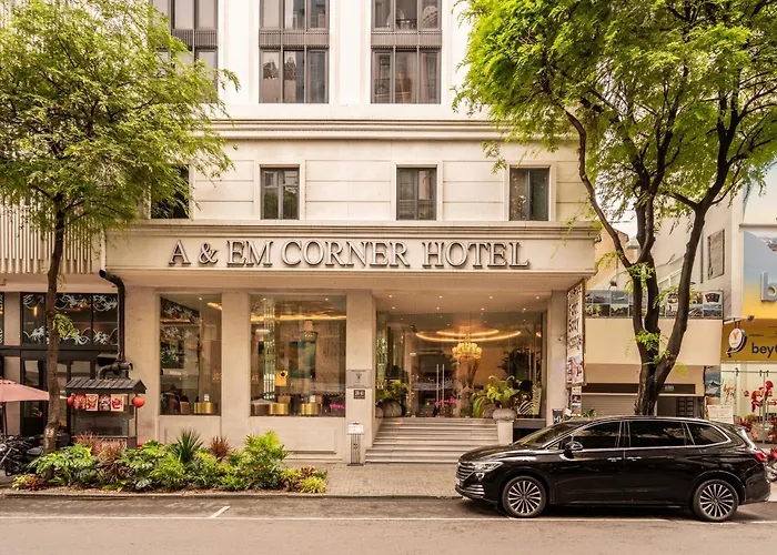 A&Em Saigon