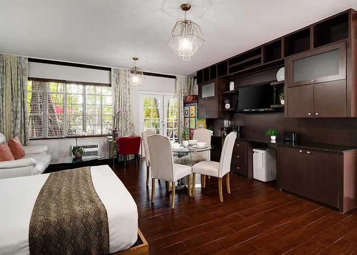 Tradewinds Apartment Miami Beach