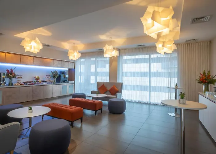 Hotel near College: Clayton Hotel Birmingham