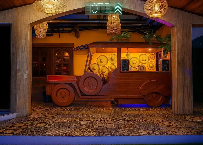 4 star hotel: Connector Hostel