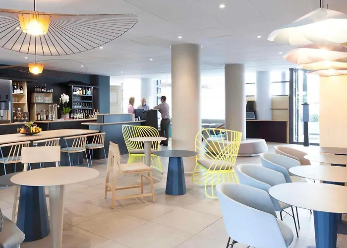 Hotel de 4 estrelas: Novotel Suites Paris Montreuil Vincennes